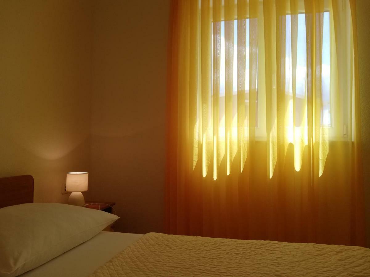 Apartmani Marija Primošten Buitenkant foto
