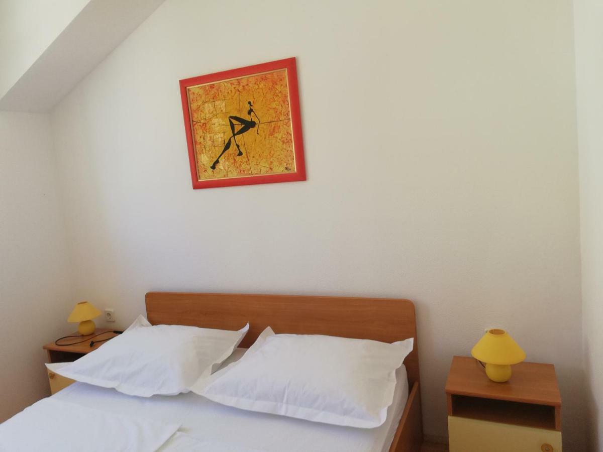 Apartmani Marija Primošten Buitenkant foto