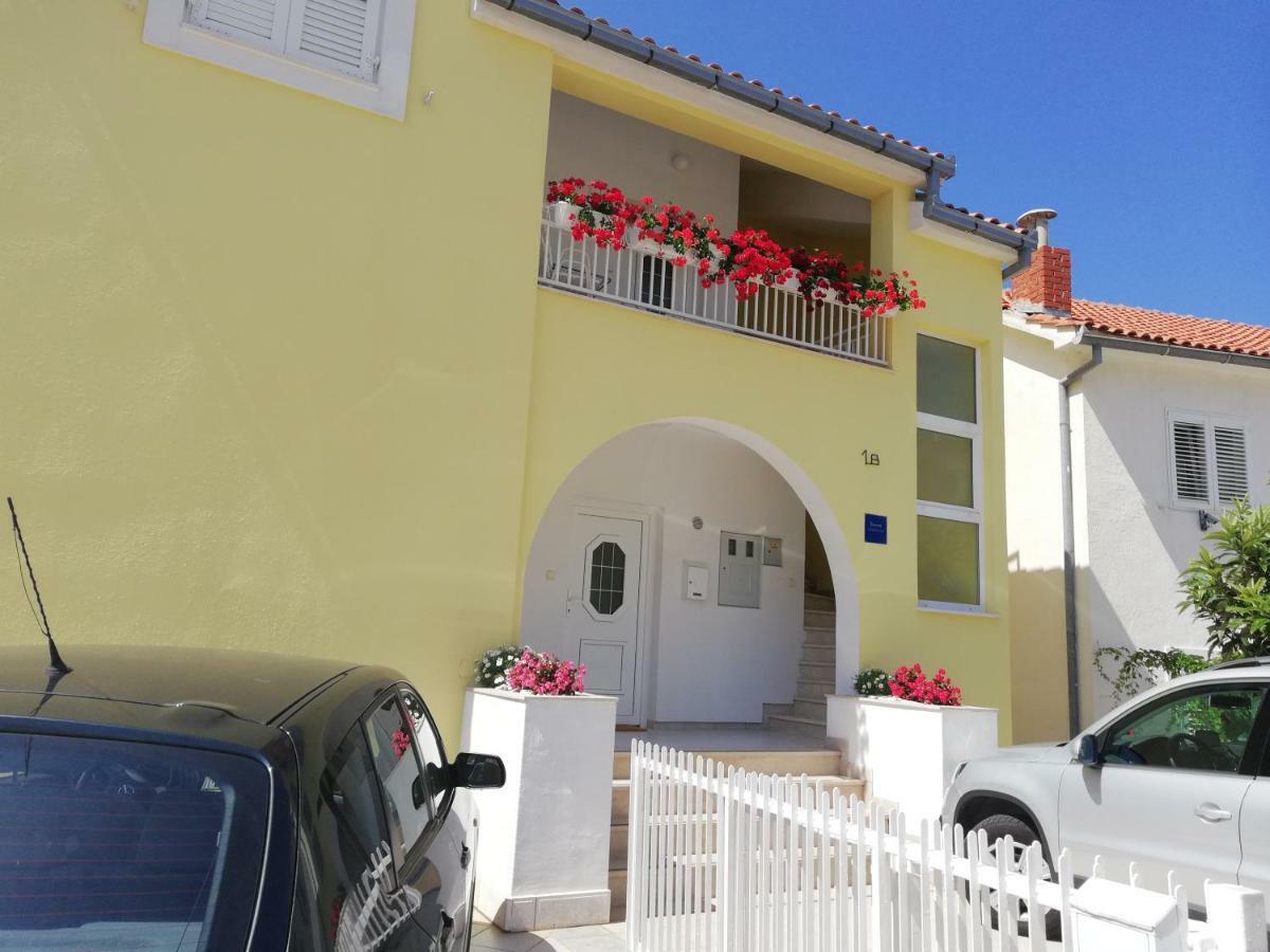 Apartmani Marija Primošten Buitenkant foto